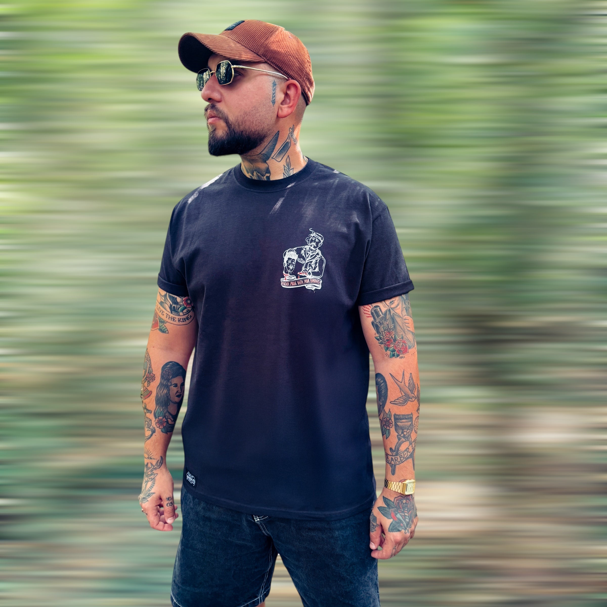 EL PORCO - 'Never argue with your barber' T-SHIRT